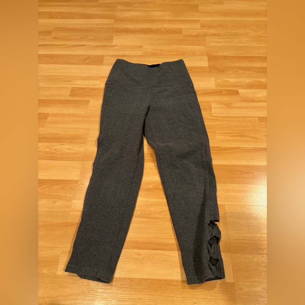 Ruby‎ Ribbon crop leggings